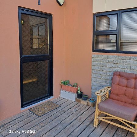 Ferienwohnung 2Fiftysix On Second Lüderitz Exterior foto